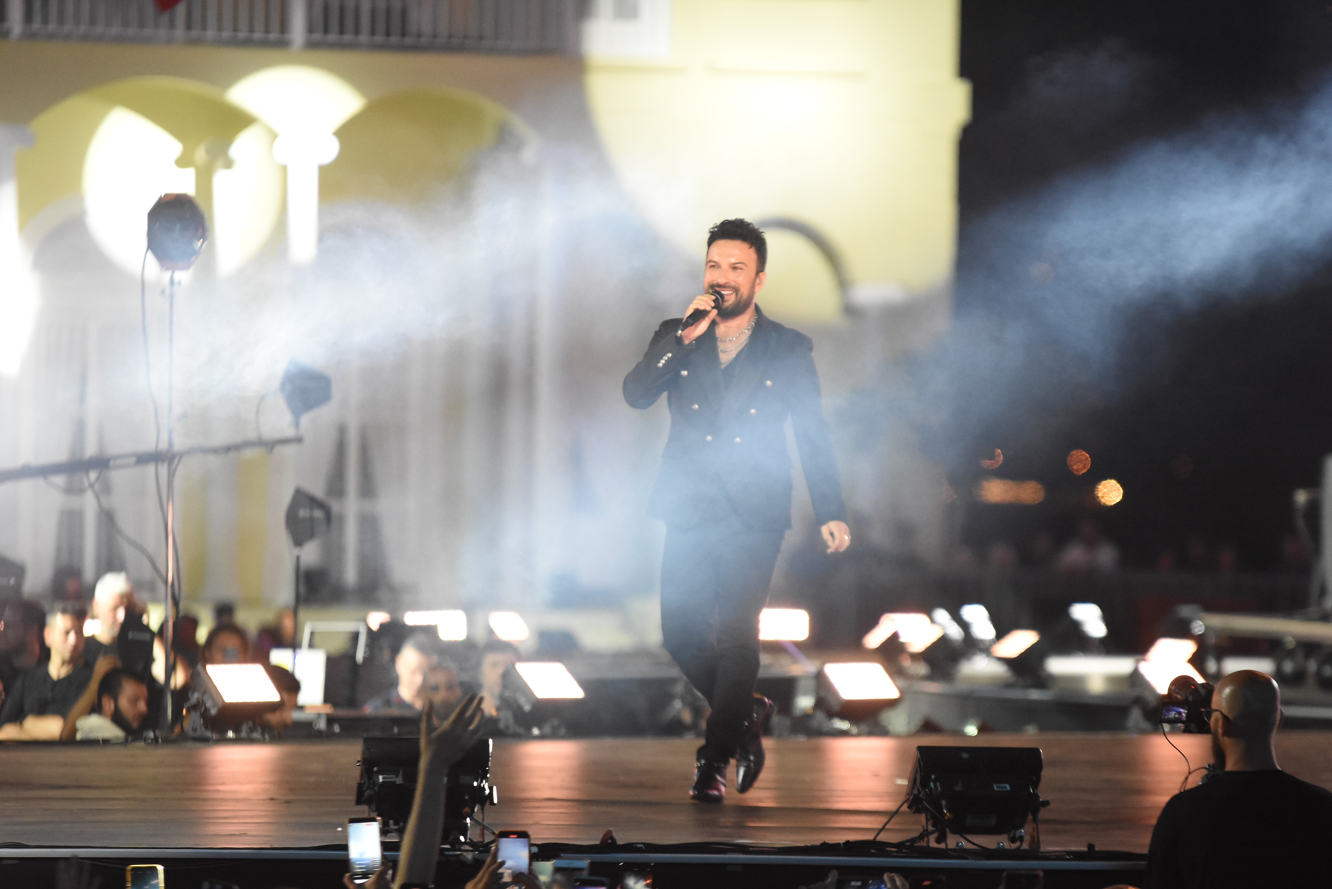 Tarkan, yüzbinlerce İzmirliyi coşturdu