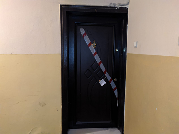 İzmir'deki eğik binalara tahliye...