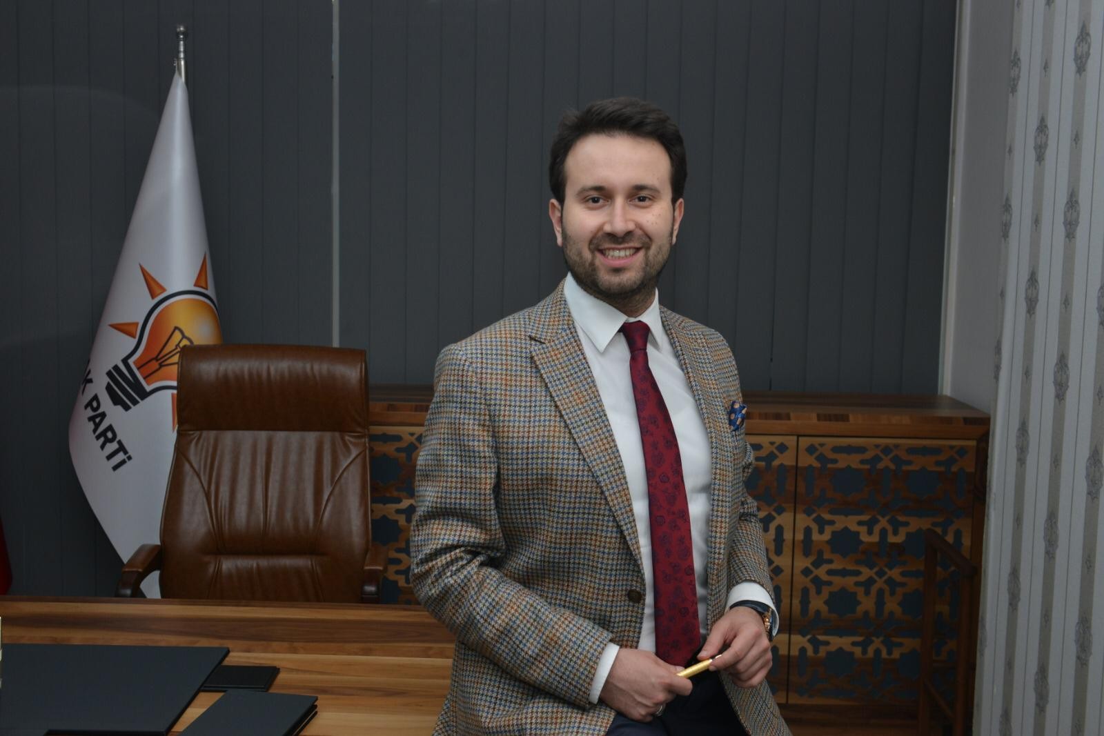 Karşıyaka Belediyesi'nde işçiler maaşları için eylemde