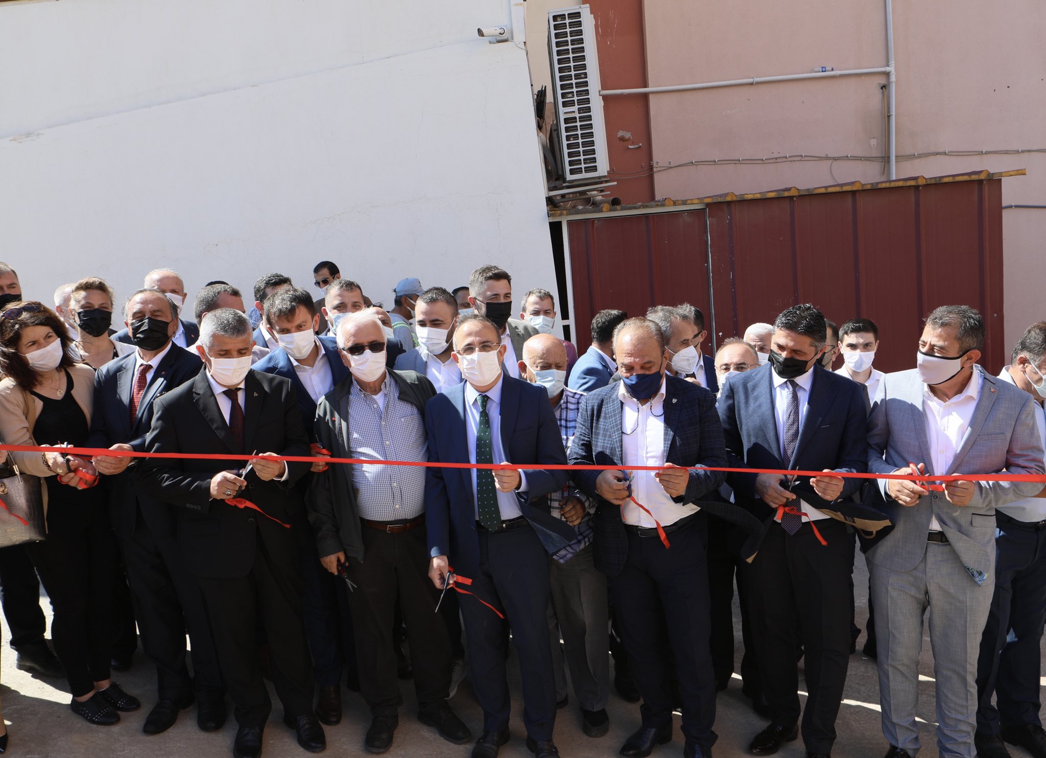 Sürekli ve Şahin’den Aliağa çıkarması... “Her alanda Aliağa’nın arkasındayız…”