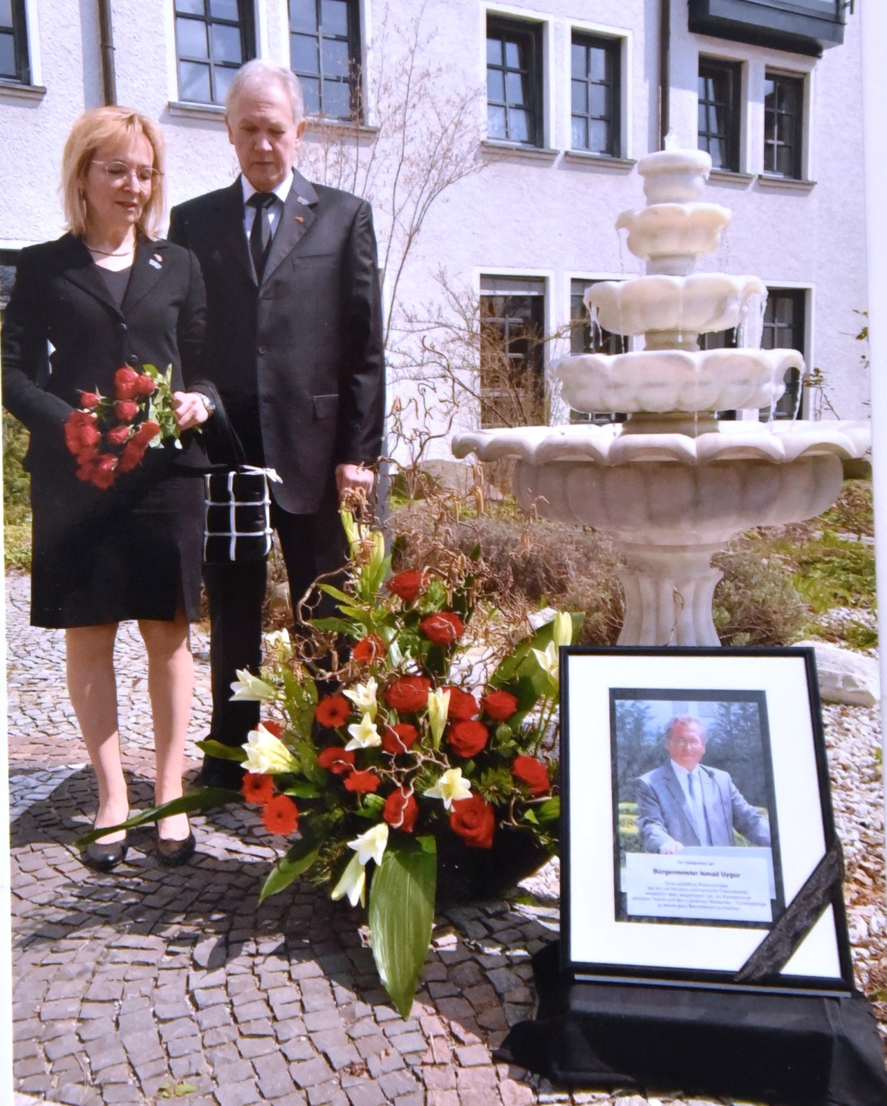 Merhum Başkan Uygur için Almanya'da tören
