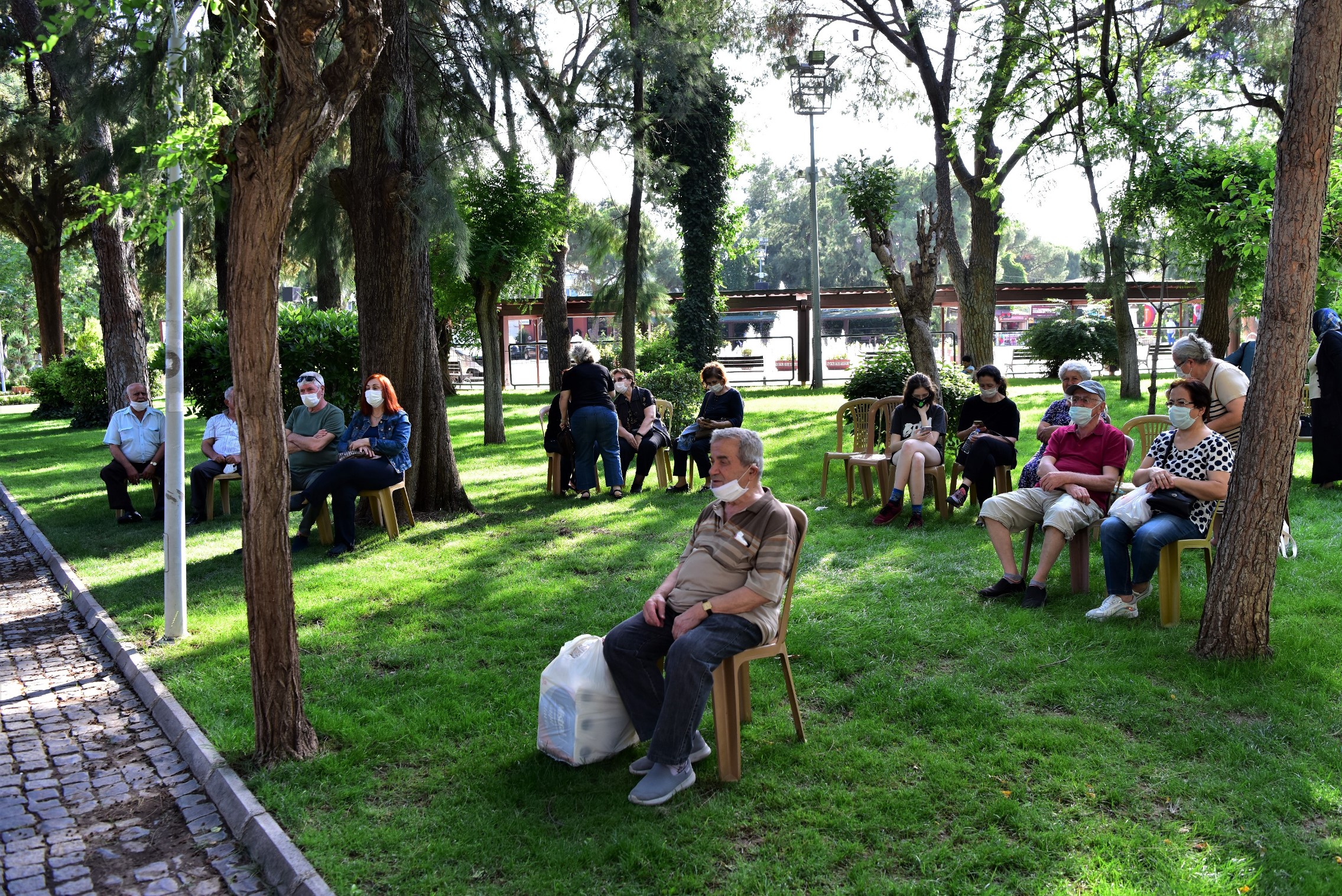 Bornova’nın çınarlarına moral konseri