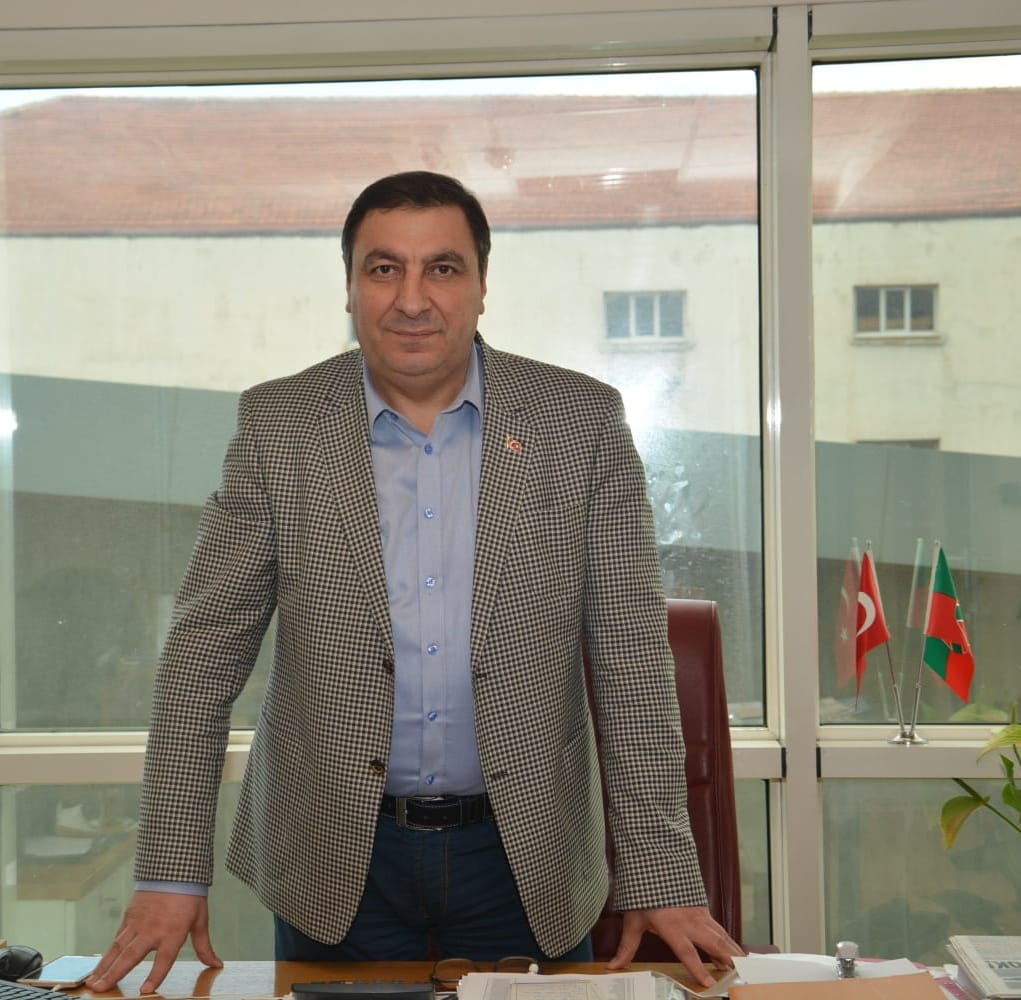 AK Parti’den Belediye Başkanı Gümrükçü’ye ‘koku’ salvosu ‘’Koku arıyorlarsa Çiğli Atık Su Arıtma Tesisi ve Çöplüğe bakınlar’’