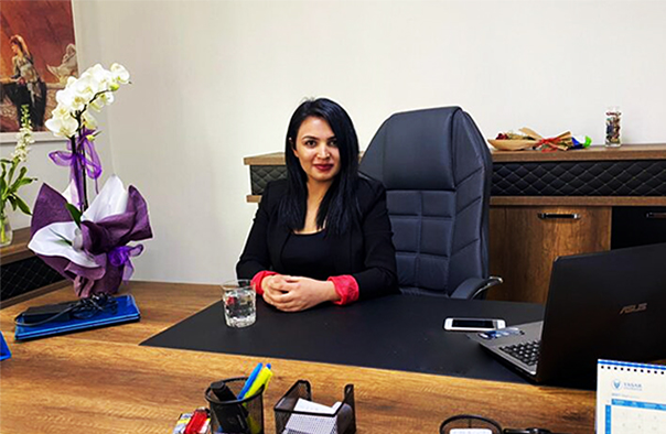 TV DÜNYASINA KADIN ELİ DEĞDİ