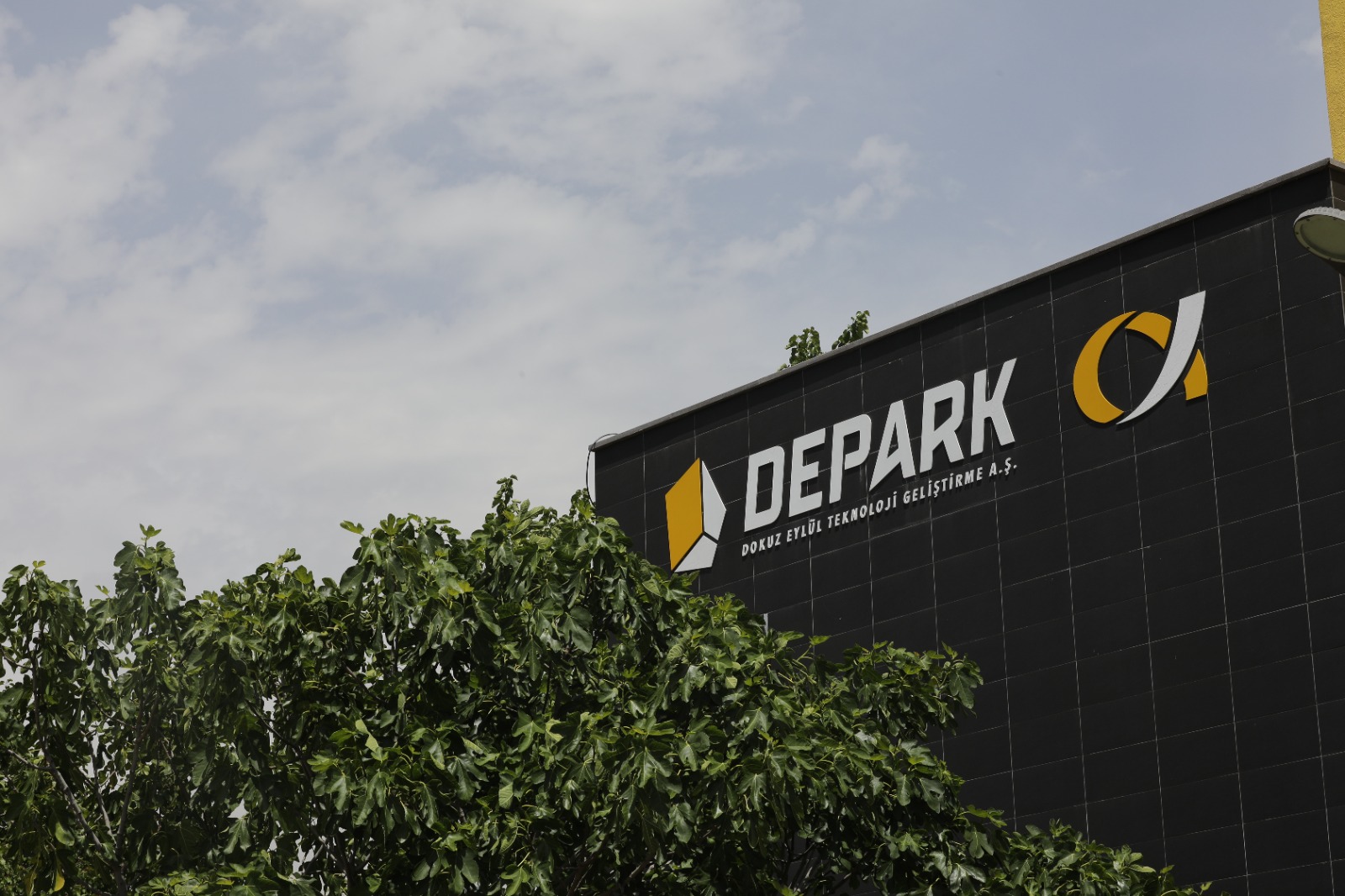 Deü İnovasyon Fuarına Çıkarma Yapacak