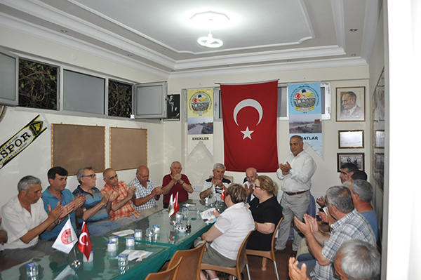 BALKANLARIN SİVİL KANAAT ÖNDERİ HACI İLYAS UKA AK PARTİ İÇİN İZMİR’DE