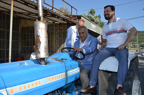 "ÇEŞME'DE TURİZM   12 AY OLMALI"