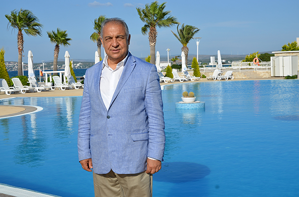 "ÇEŞME'DE TURİZM   12 AY OLMALI"