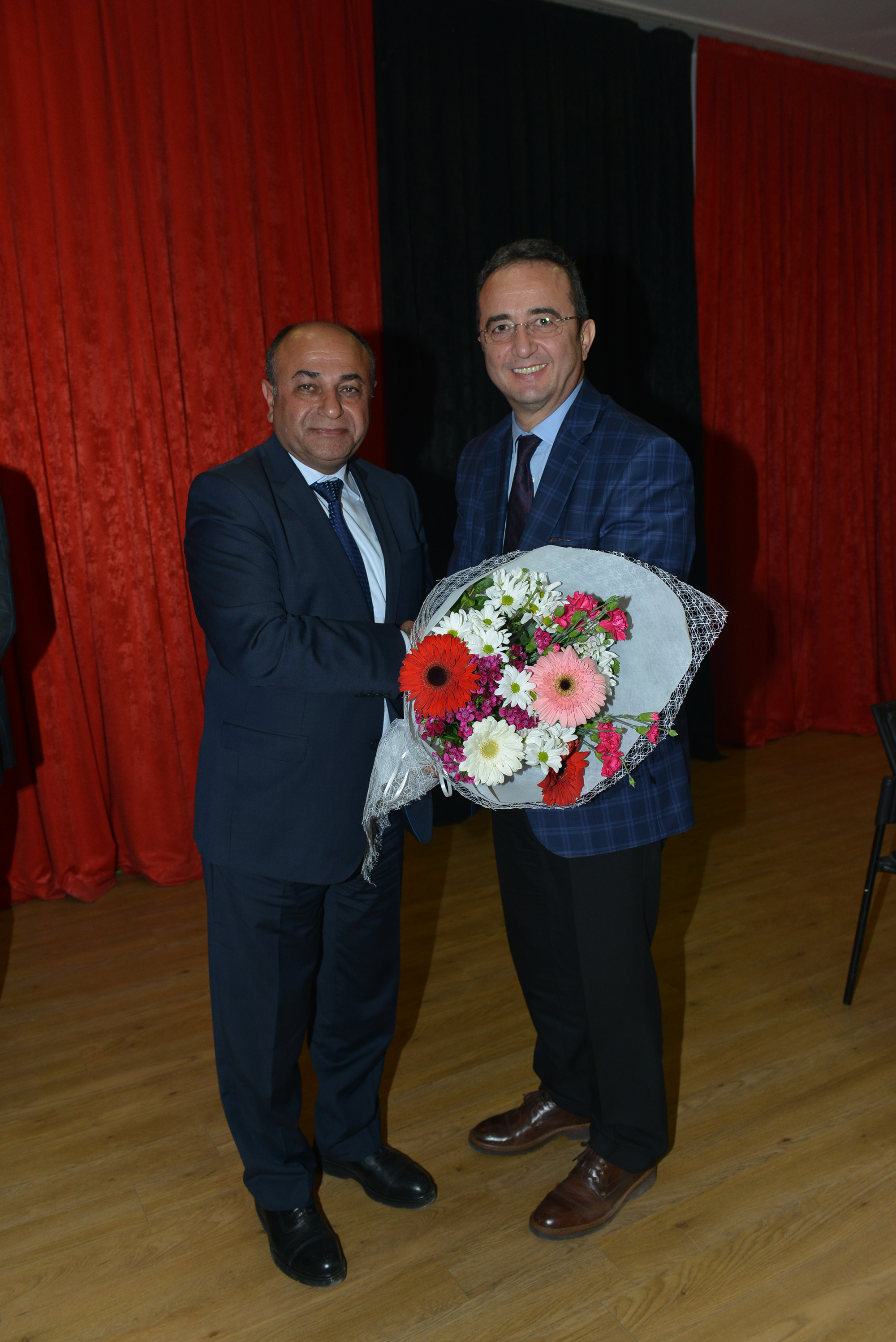 CHP Genel Başkan Yardımcısı Bülent Tezcan, Anayasa Değişikliğini Anlattı