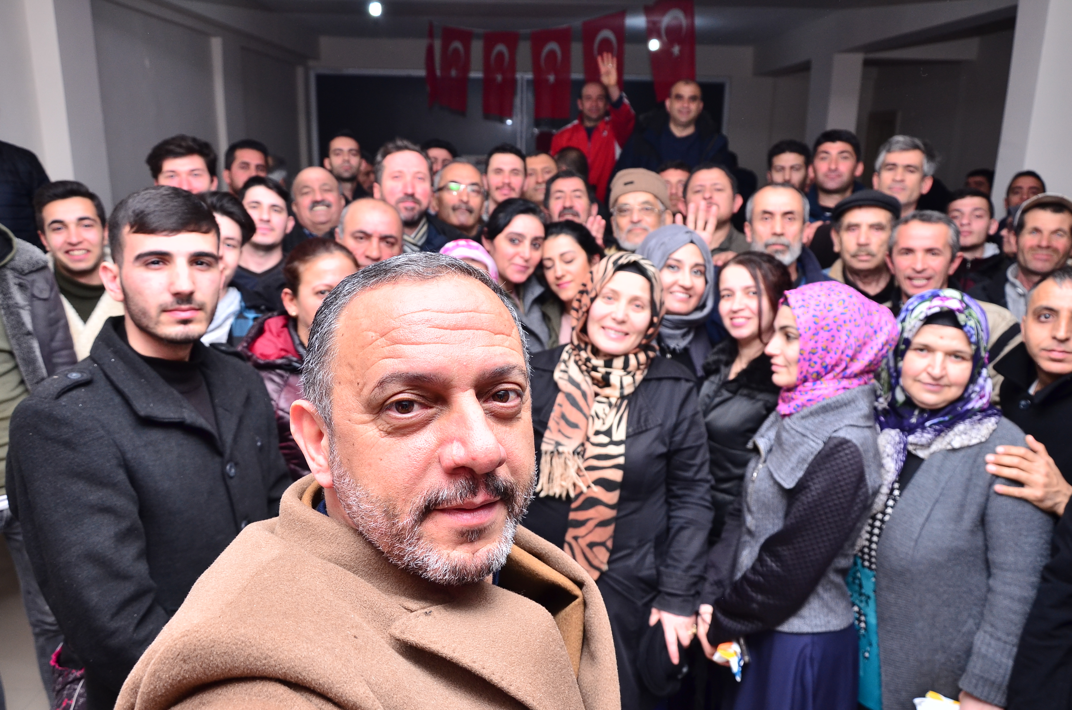 "BAYRAKLI KADERİNE TERK EDİLMİŞ…"