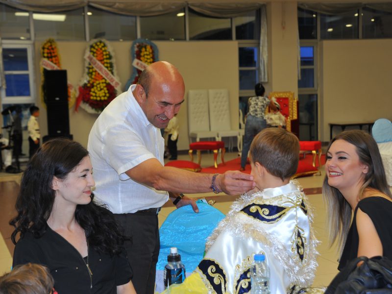 Seferihisar’da Sünnet Şöleni