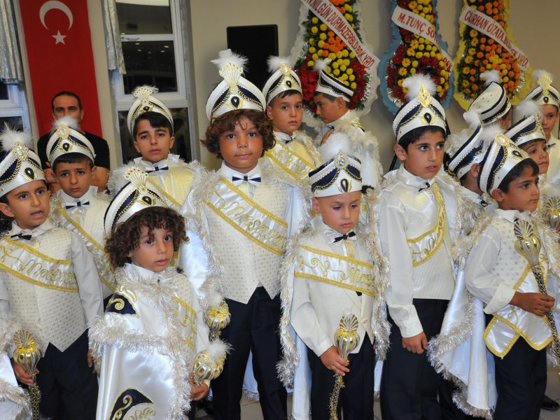 Seferihisar’da Sünnet Şöleni