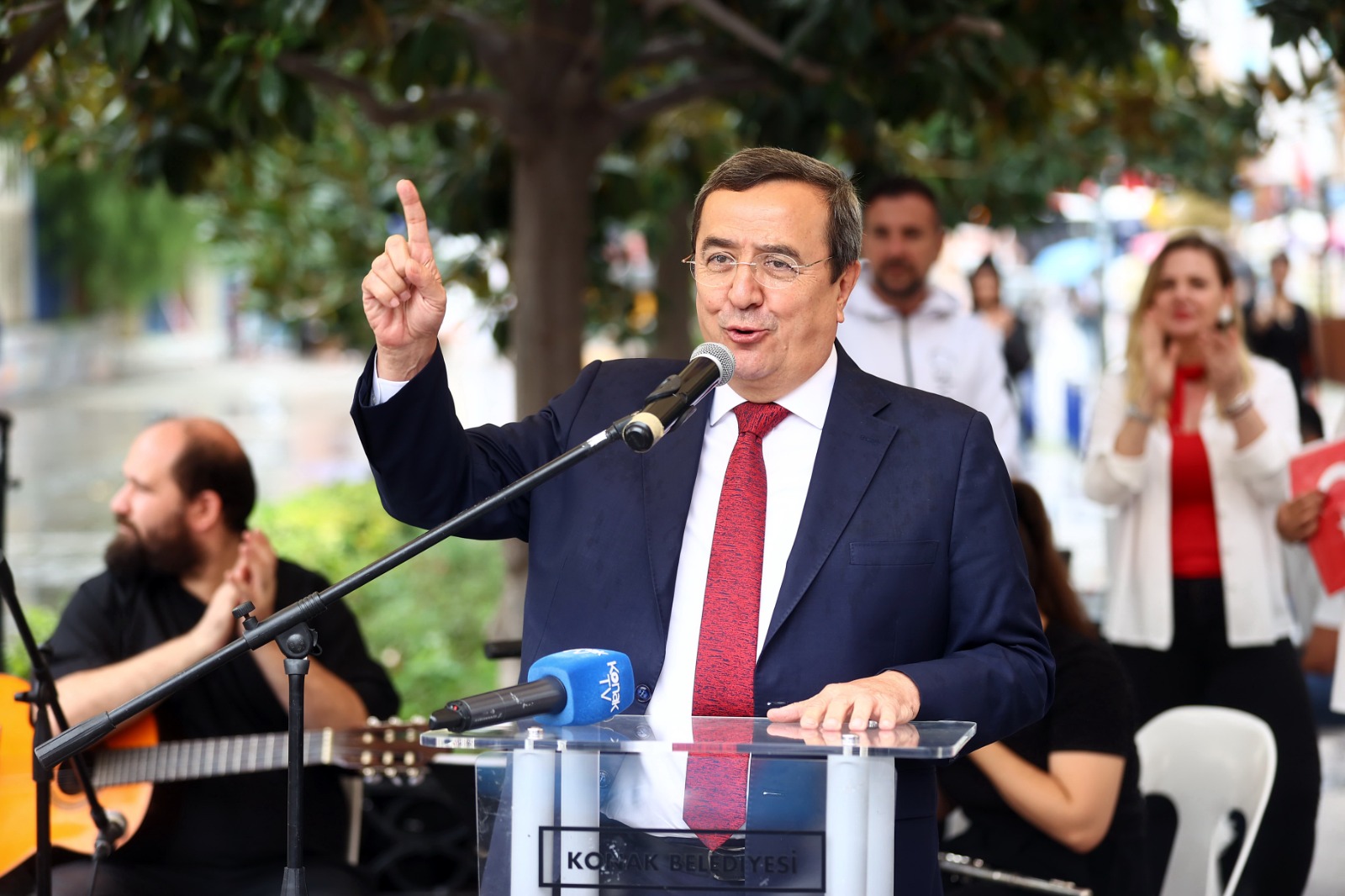 Batur: Her Şartta Cumhuriyete Sahip Çıkacağız