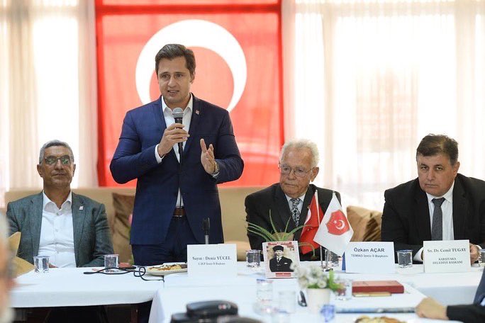 CHP'li Yücel'den Karşıyaka mesajları