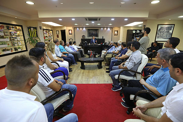 DİSK’in Oskarı Başkan Piriştina’ya