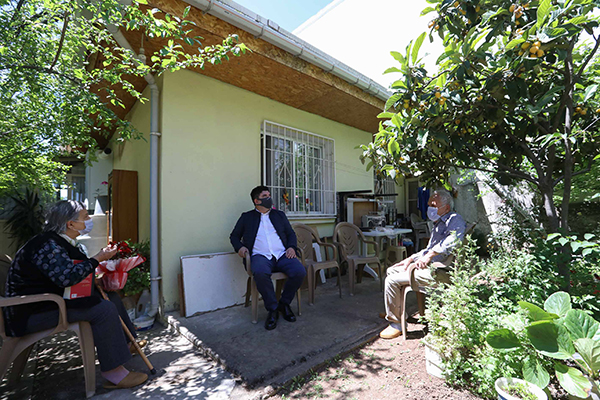 Başkan Erhan Kılıç’tan şehit annelerine sürpriz Anneler Günü ziyareti