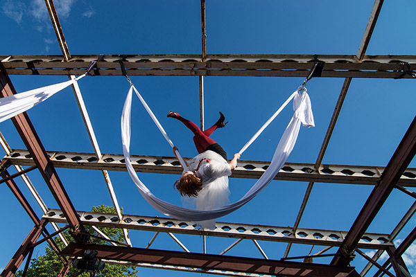 87. İEF'e sokak gösterileri renk katacak