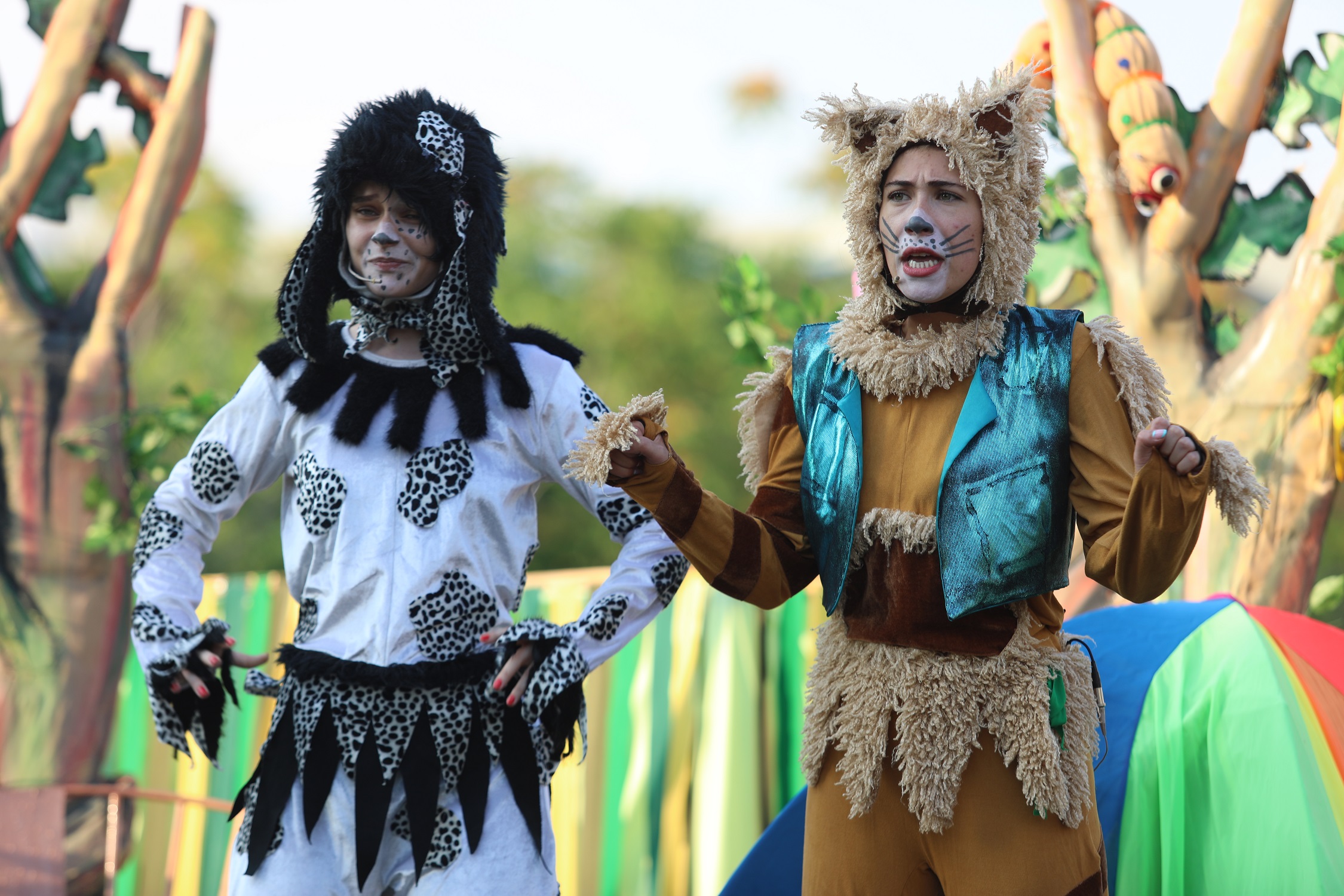 Gaziemir Belediyesi’nden sanata ve sanatçıya tam destek