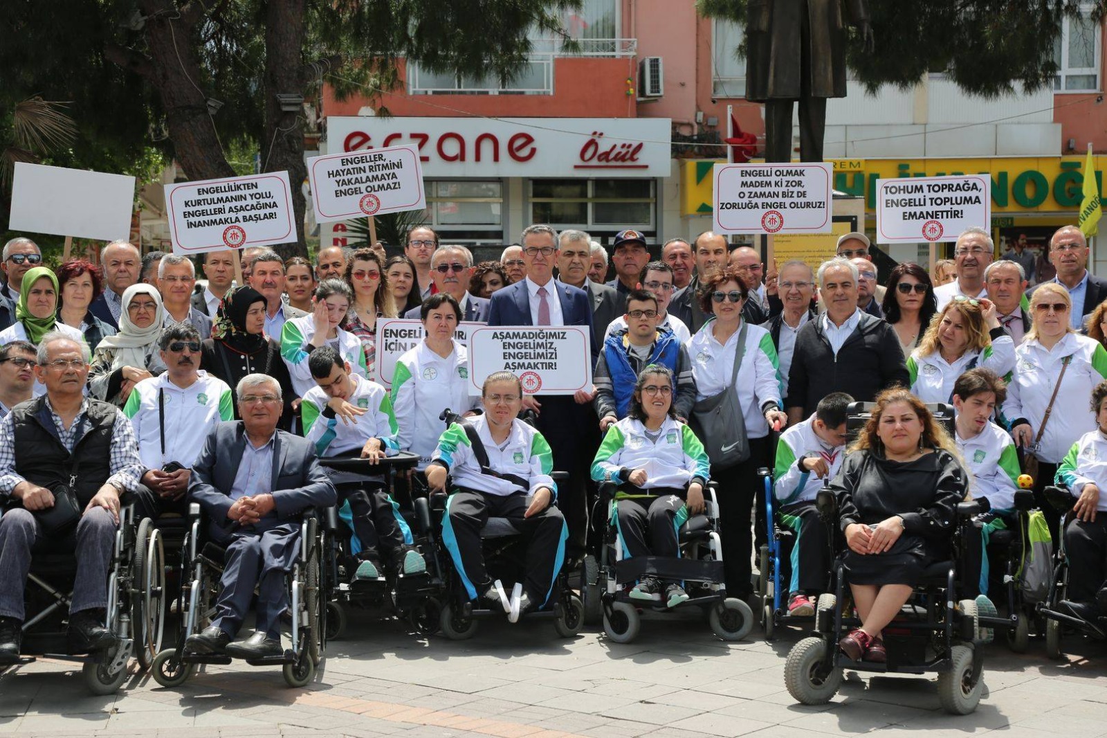 Gaziemir’de herşey engelliler için