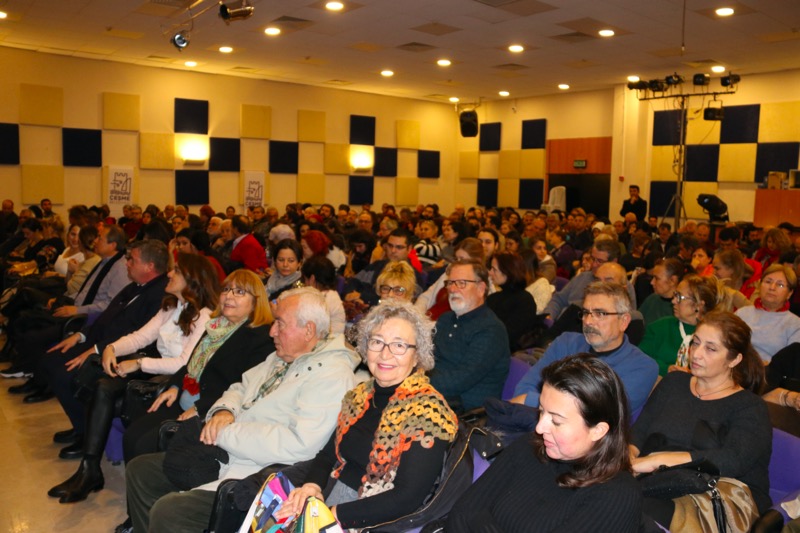 Genco Erkal’dan ‘Yaşamaya Dair’