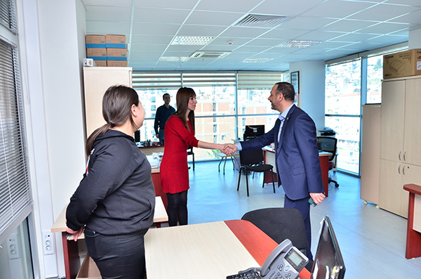 Aslan, belediye personelini ziyaret etti