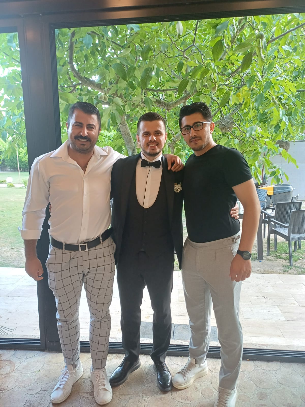 Duran ve Yenginer ailelerinin mutlu günü: Janset ve Kubilay dünya evine girdi