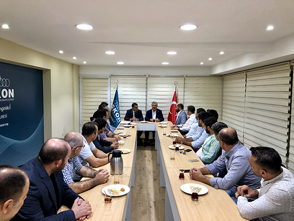 AK PARTİ İZMİR MİLLETVEKİLİ NECİP NASIR ASKON’U ZİYARET ETTİ