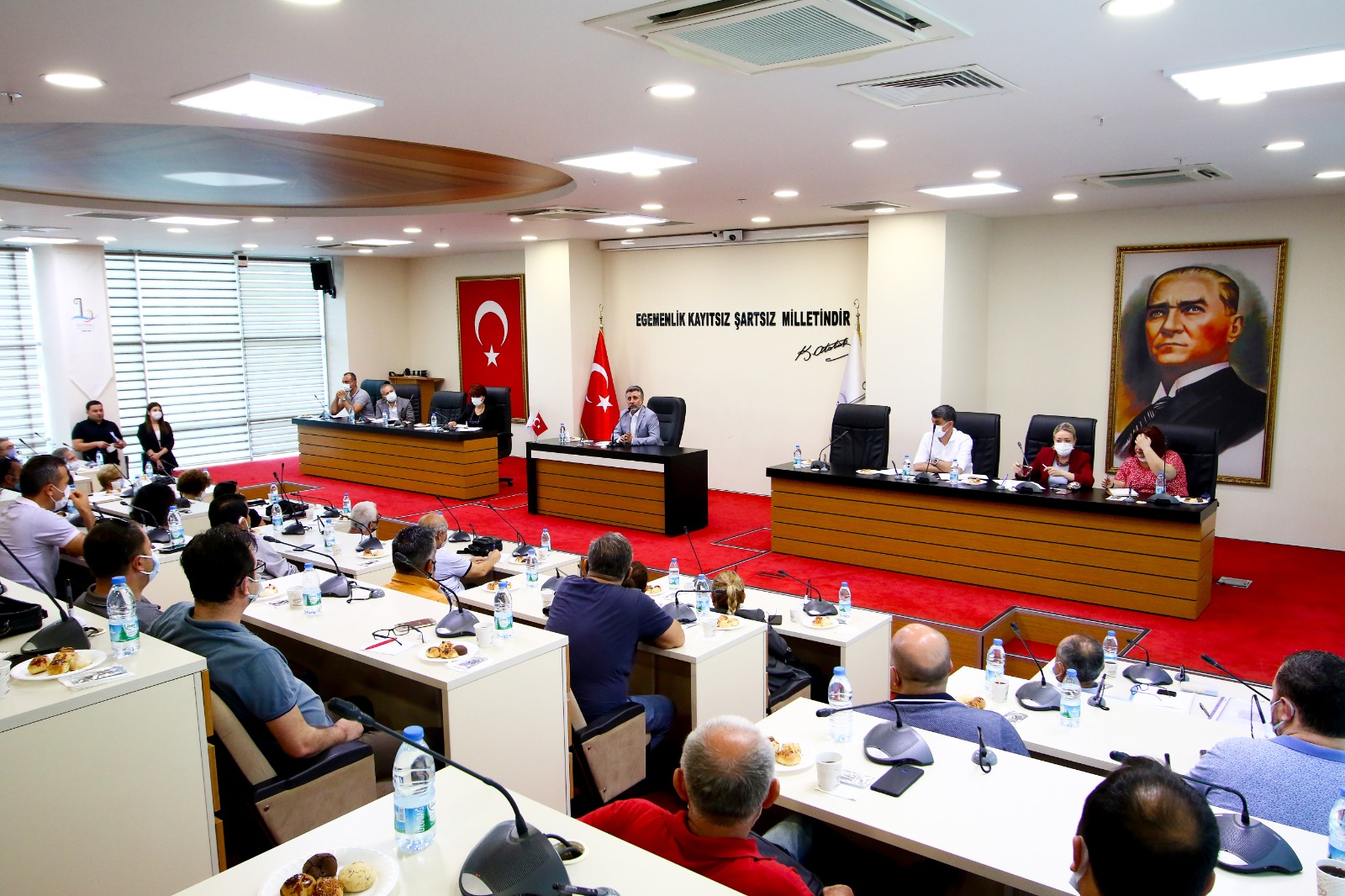 Başkan Sandal, "depremin, siyasete alet edilmesine müsaade etmem"