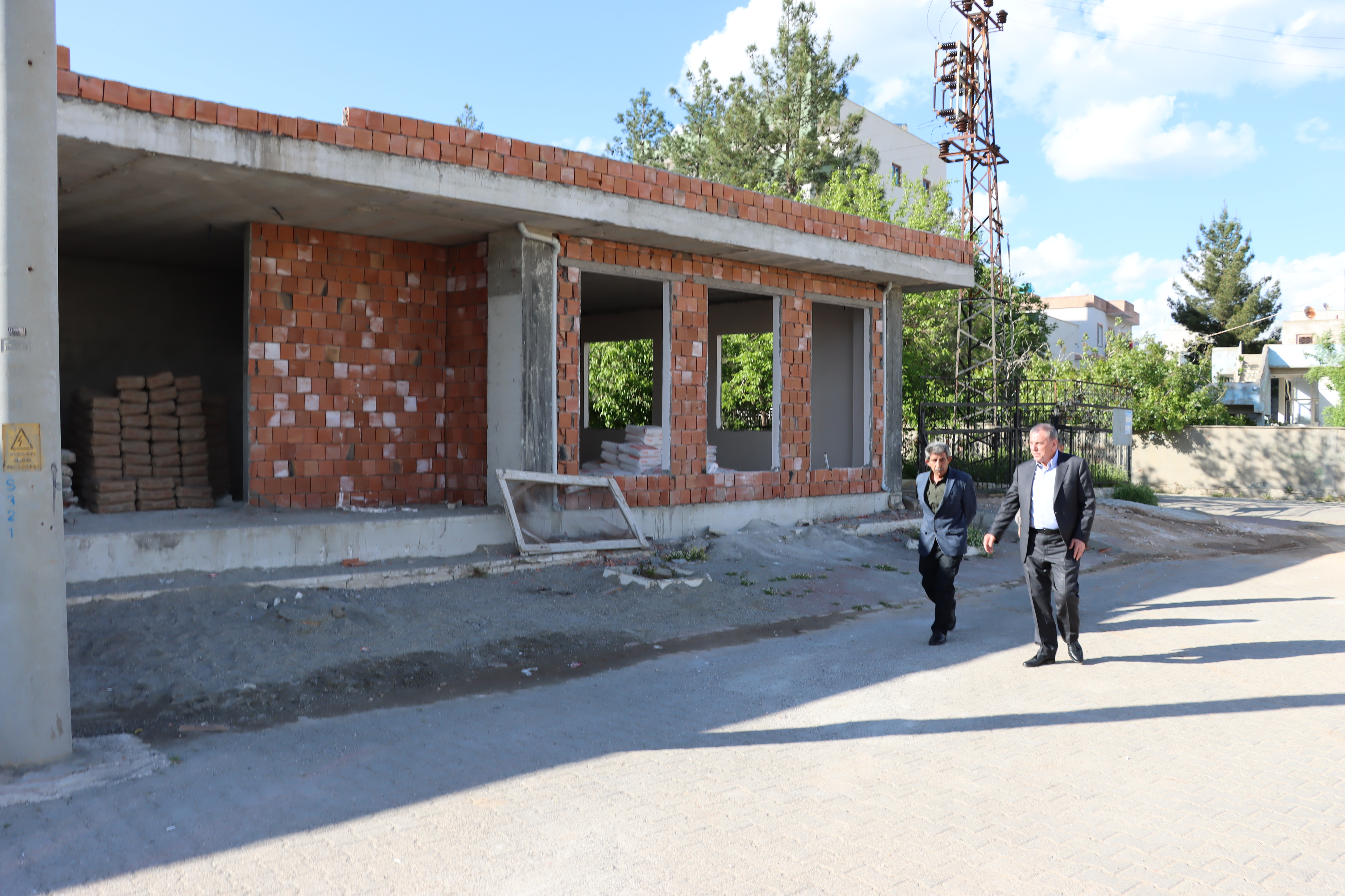 Midyat Belediye Başkanı Şahin, sosyal tesislerde incelemelerde bulundu