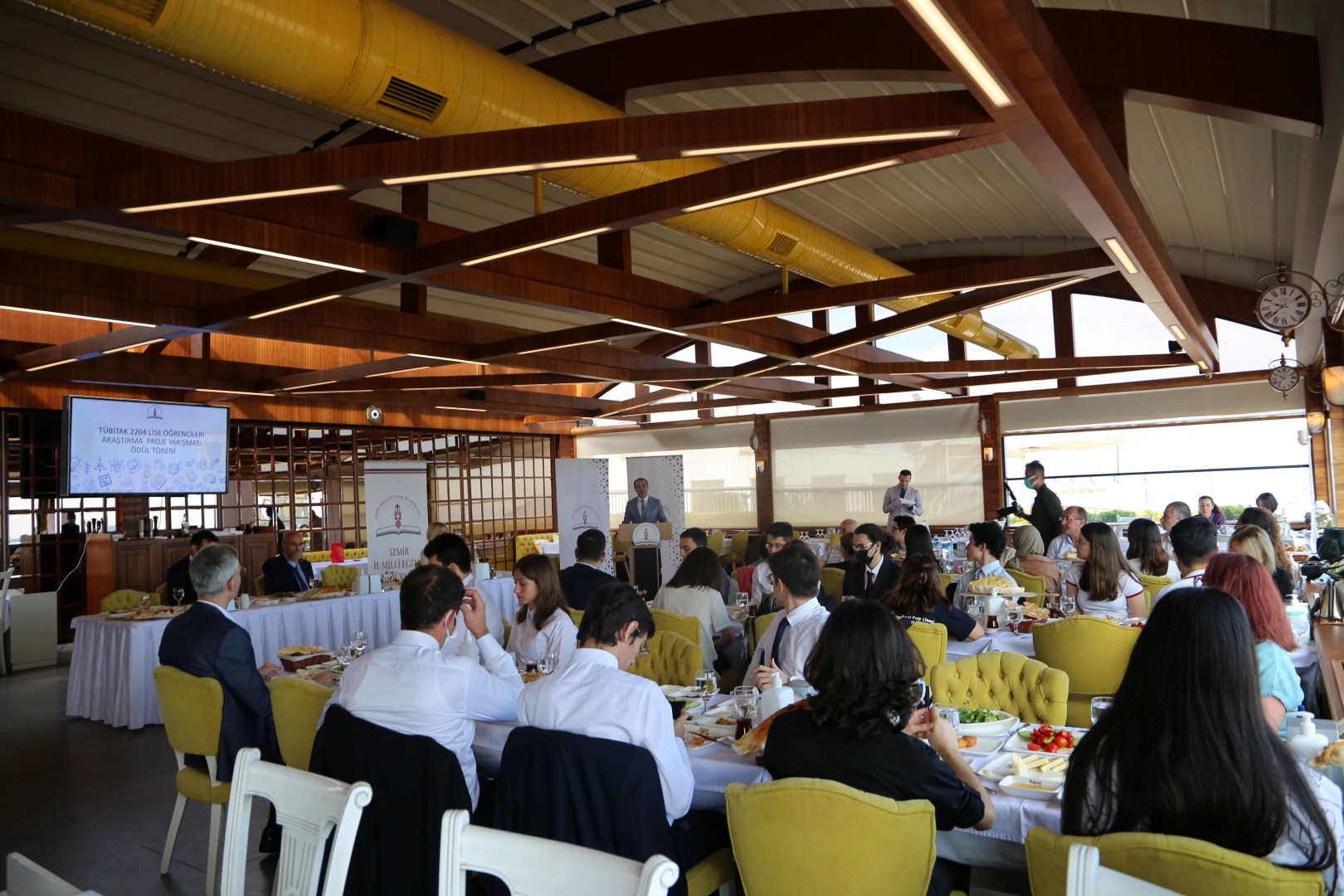 TÜBİTAK'tan İzmir'e 18 Ödül