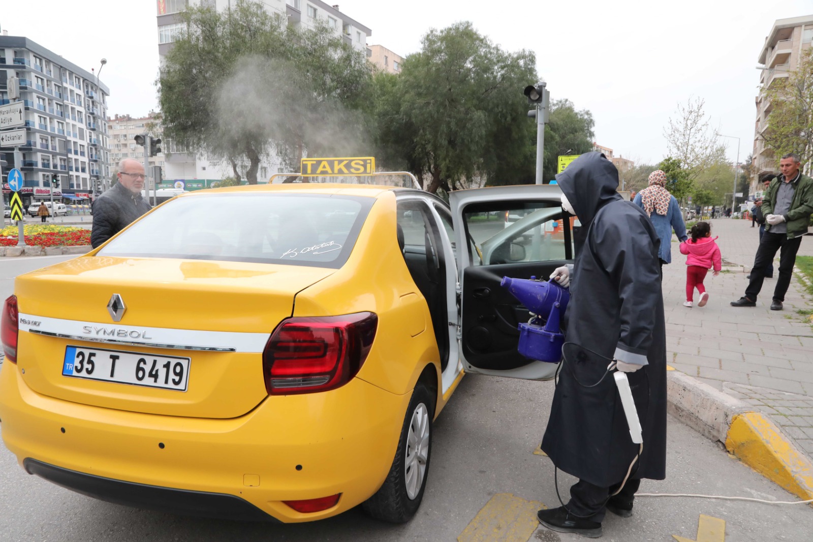 Bayraklı’da ‘kriz belediyeciliği’
