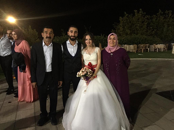 DÜNYAEVİNE GİRDİLER…