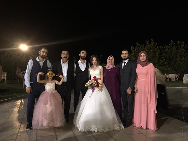 DÜNYAEVİNE GİRDİLER…