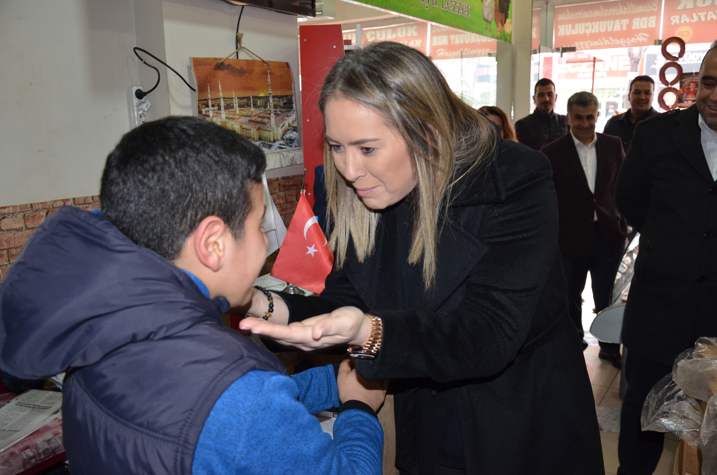 Karabağlar’da başkanı tanımıyorlar