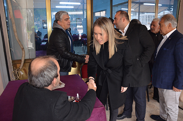 Karabağlar’da başkanı tanımıyorlar