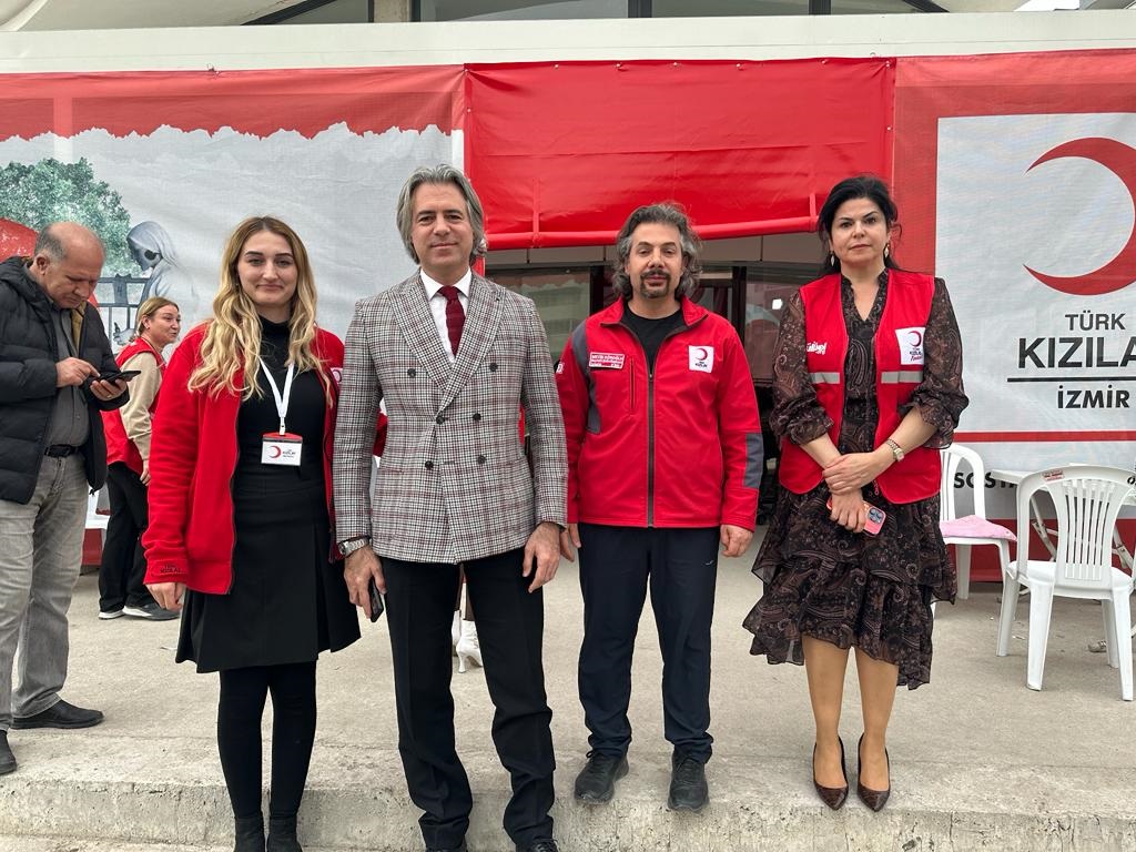 Kızılay Bayraklı Şube Başkanı Köroğlu; “İki bin kırk beş aileyi giydirdik”