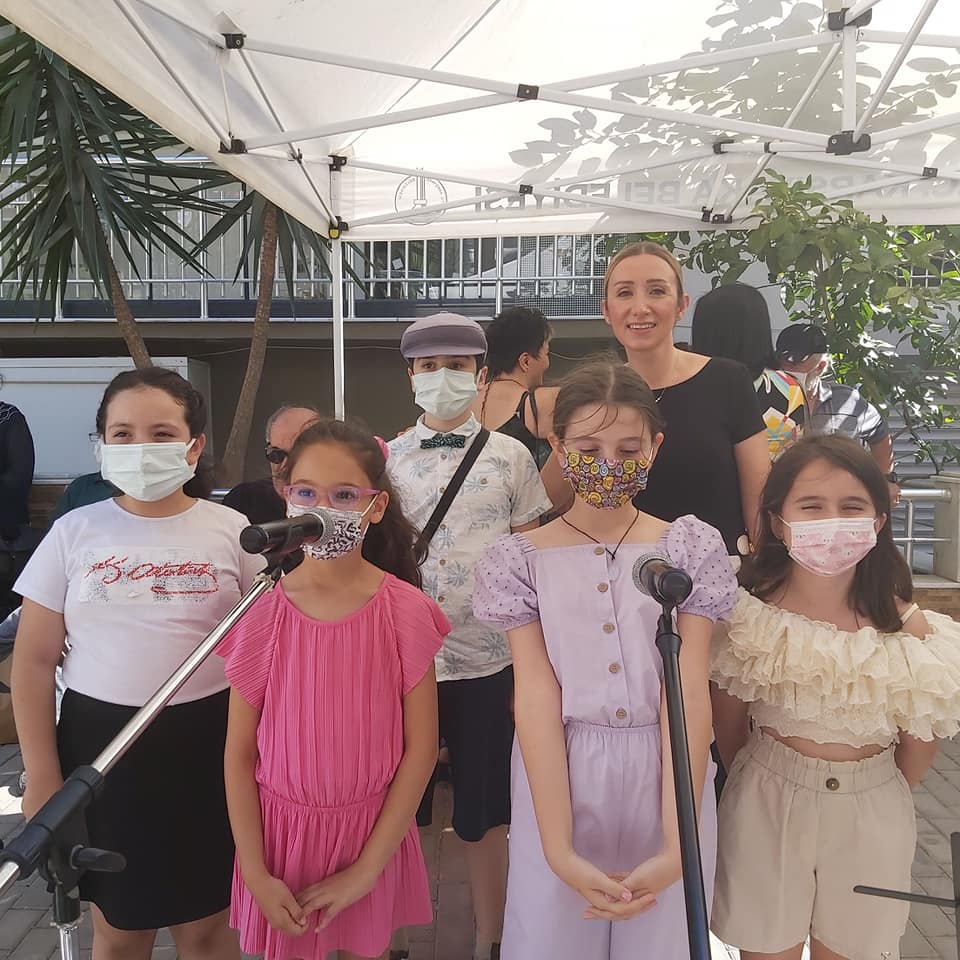 Karşıyaka Çocuk Korosu ilk konserini verdi