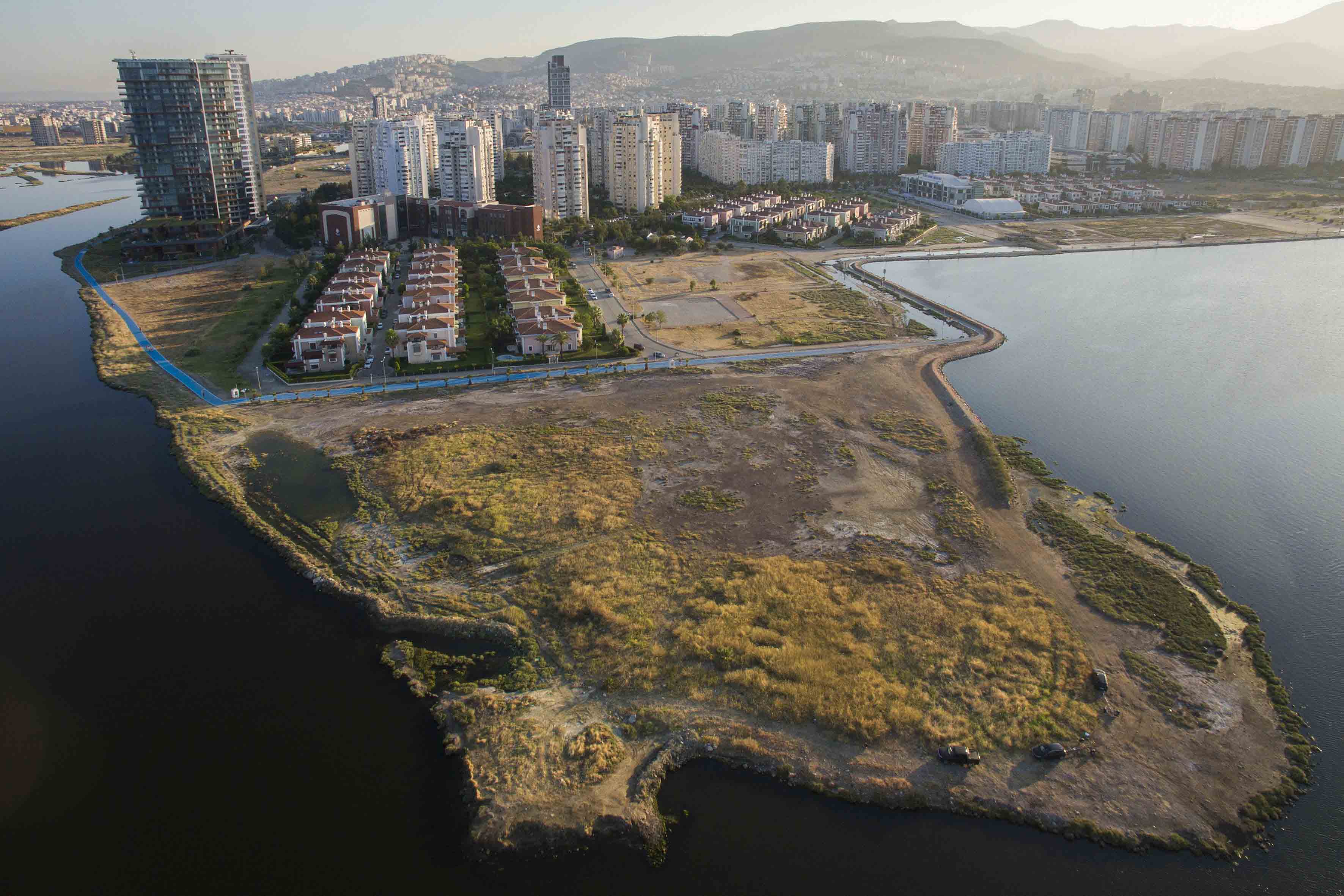 Mavişehir’deki satışa sporlu protesto!