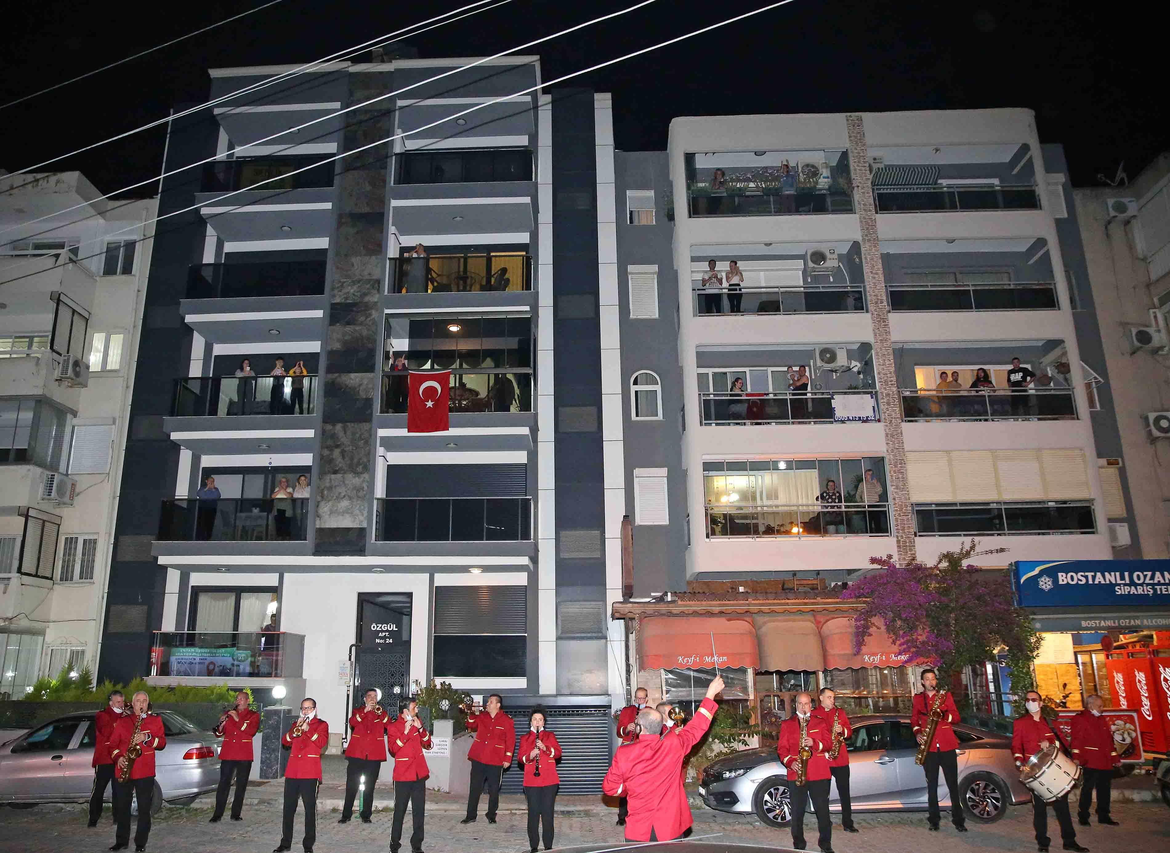 Karşıyaka’da bandolu hıdırellez coşkusu