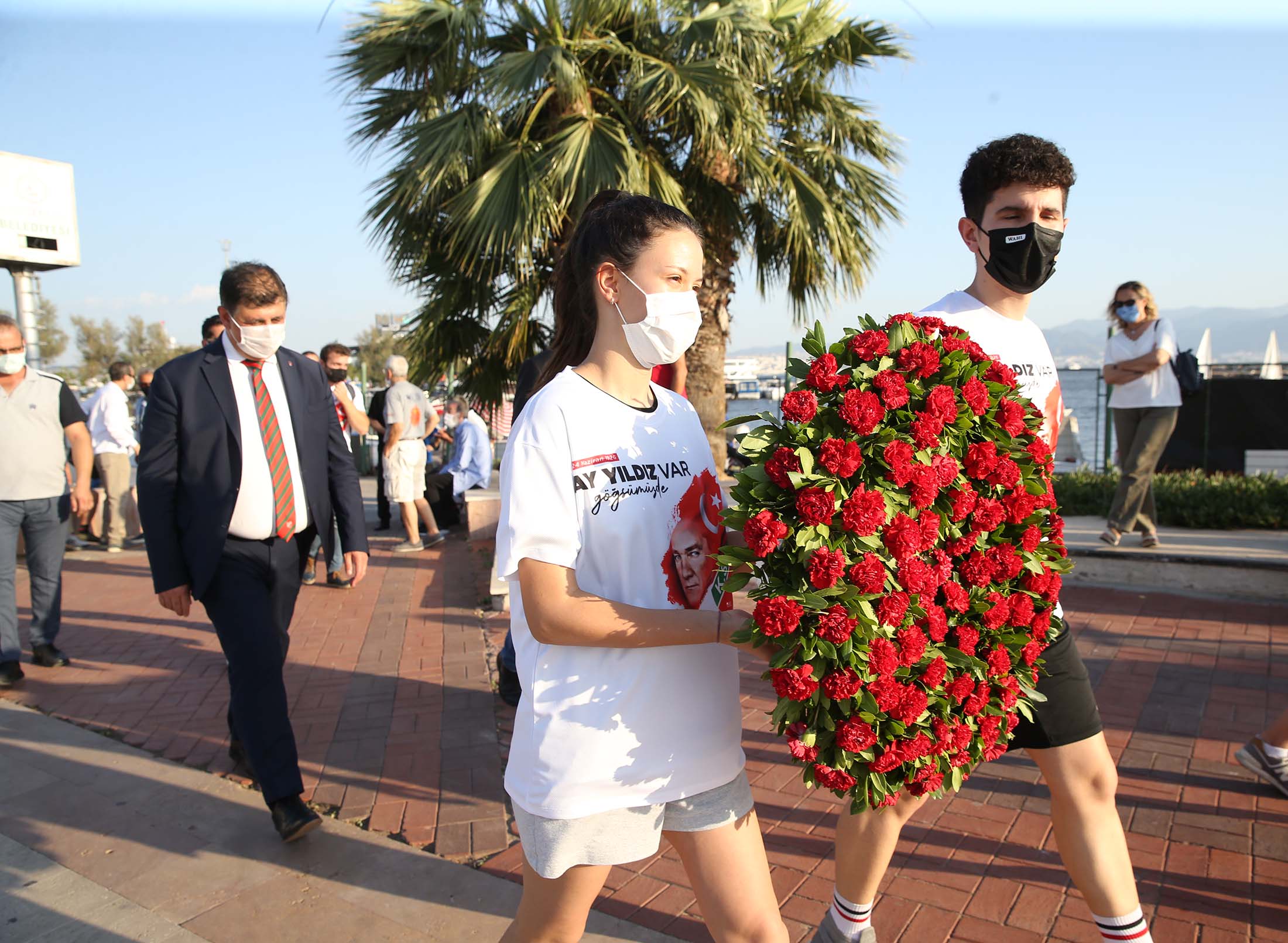 Atatürk’ün Karşıyaka’ya gelişi coşkuyla kutlandı