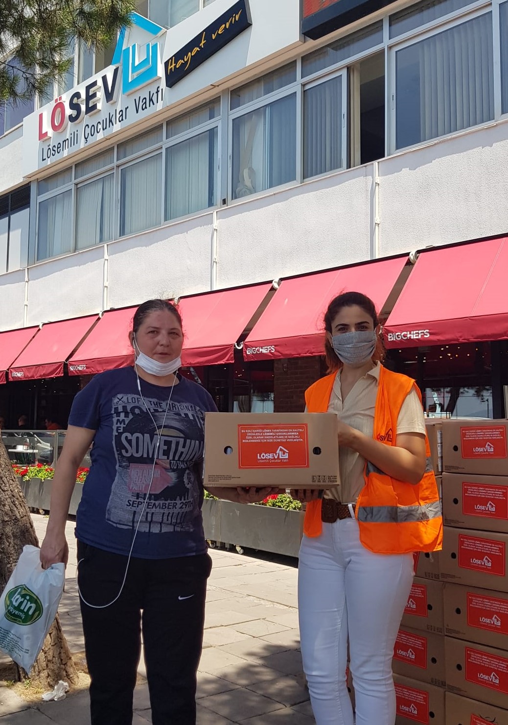 LÖSEV, VEKÂLETEN KURBAN BAĞIŞLARIYLA 12 AY BOYUNCA ŞİFA DAĞITIYOR