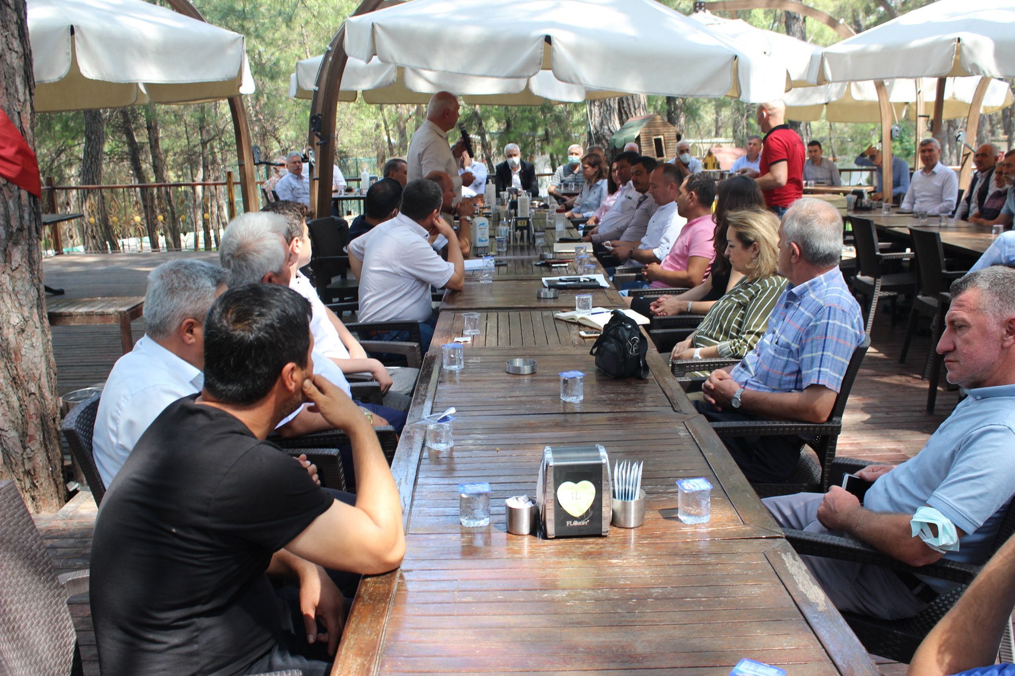 Başkan Karakayalı muhtarlarla buluştu