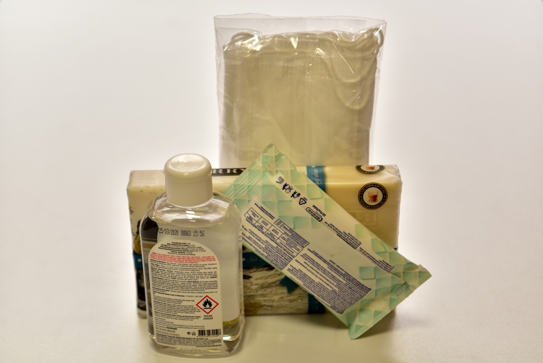 Bornova Belediyesi esnafın yanında