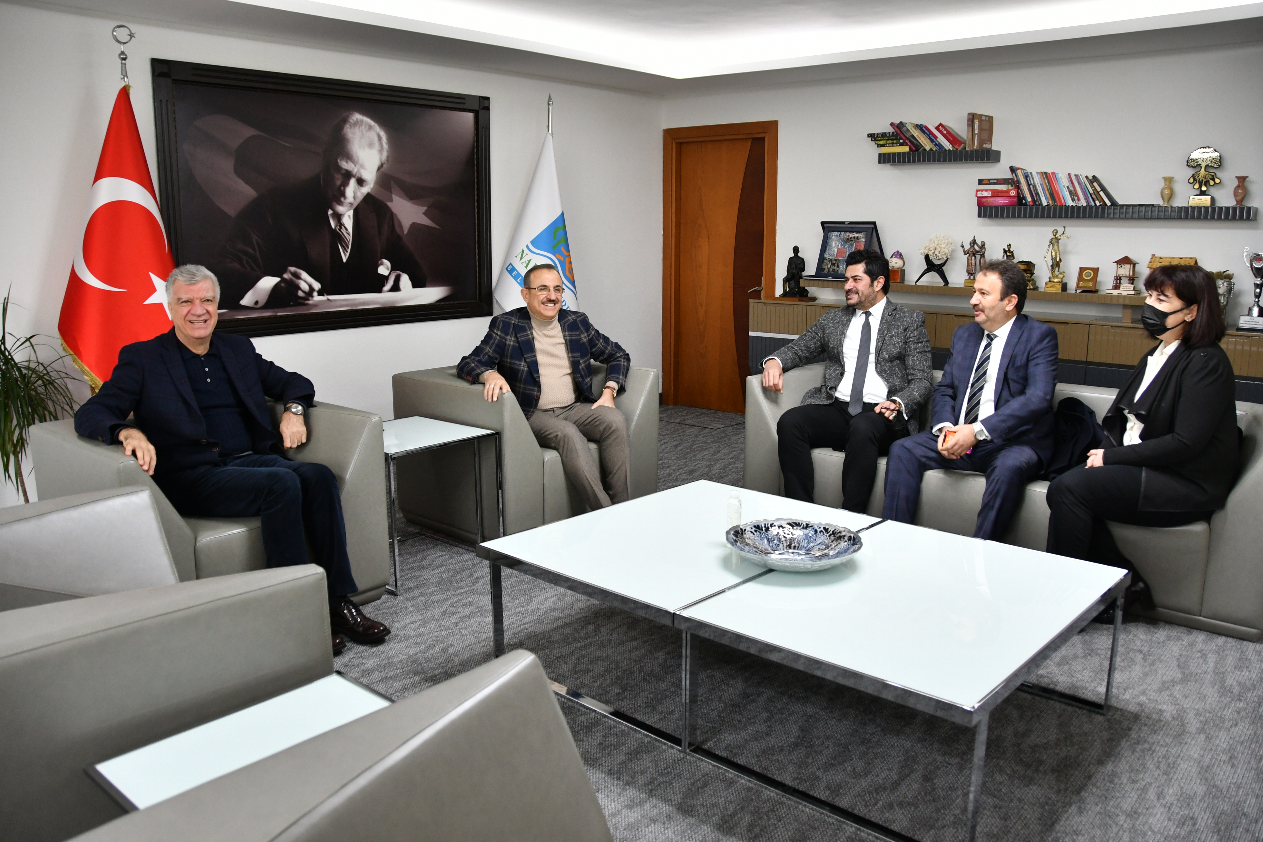 NARLIDERE’DE SİYASET ÜSTÜ BULUŞMA