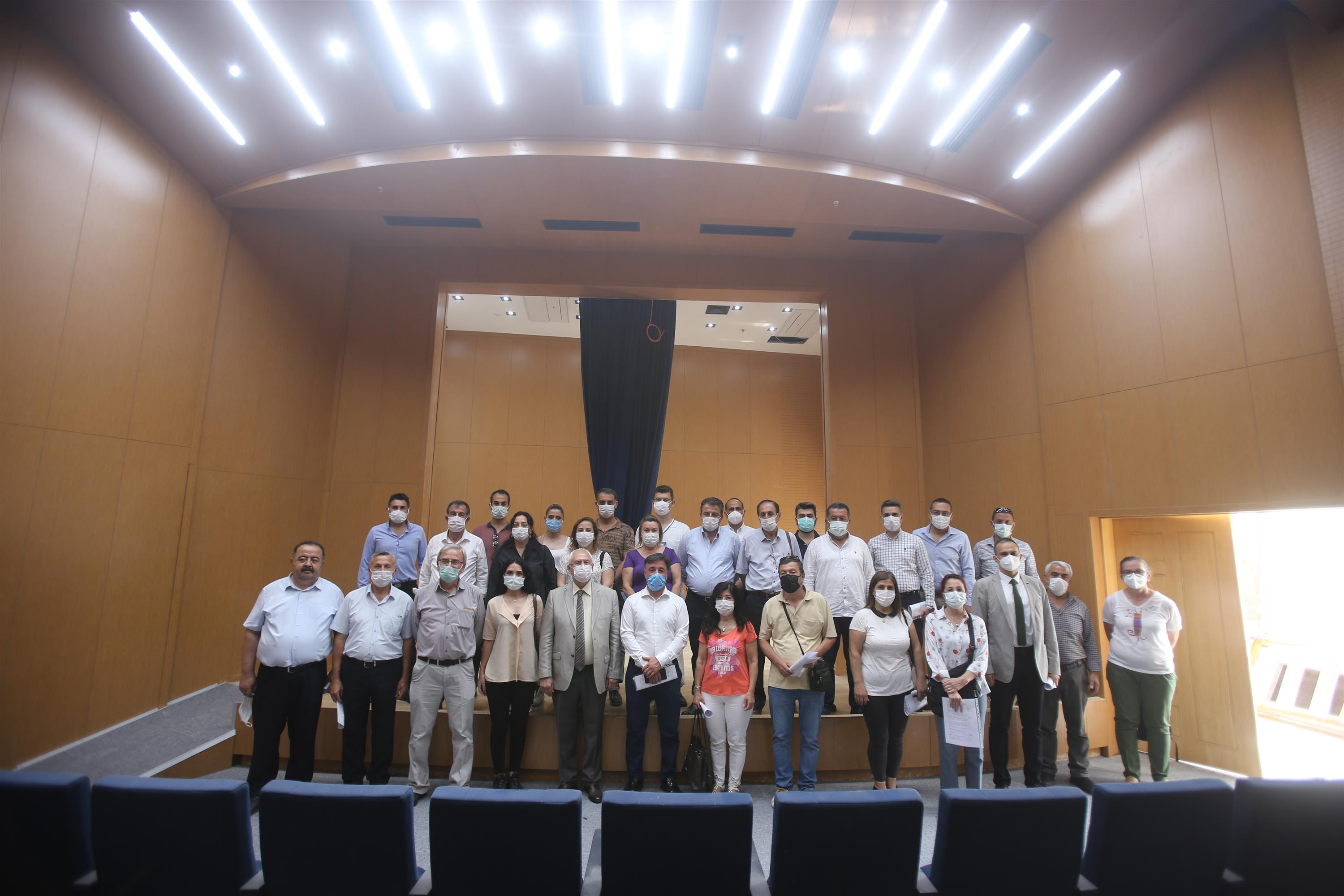 Karabağlar'ın dört bir yanında çalışma yürütülüyor