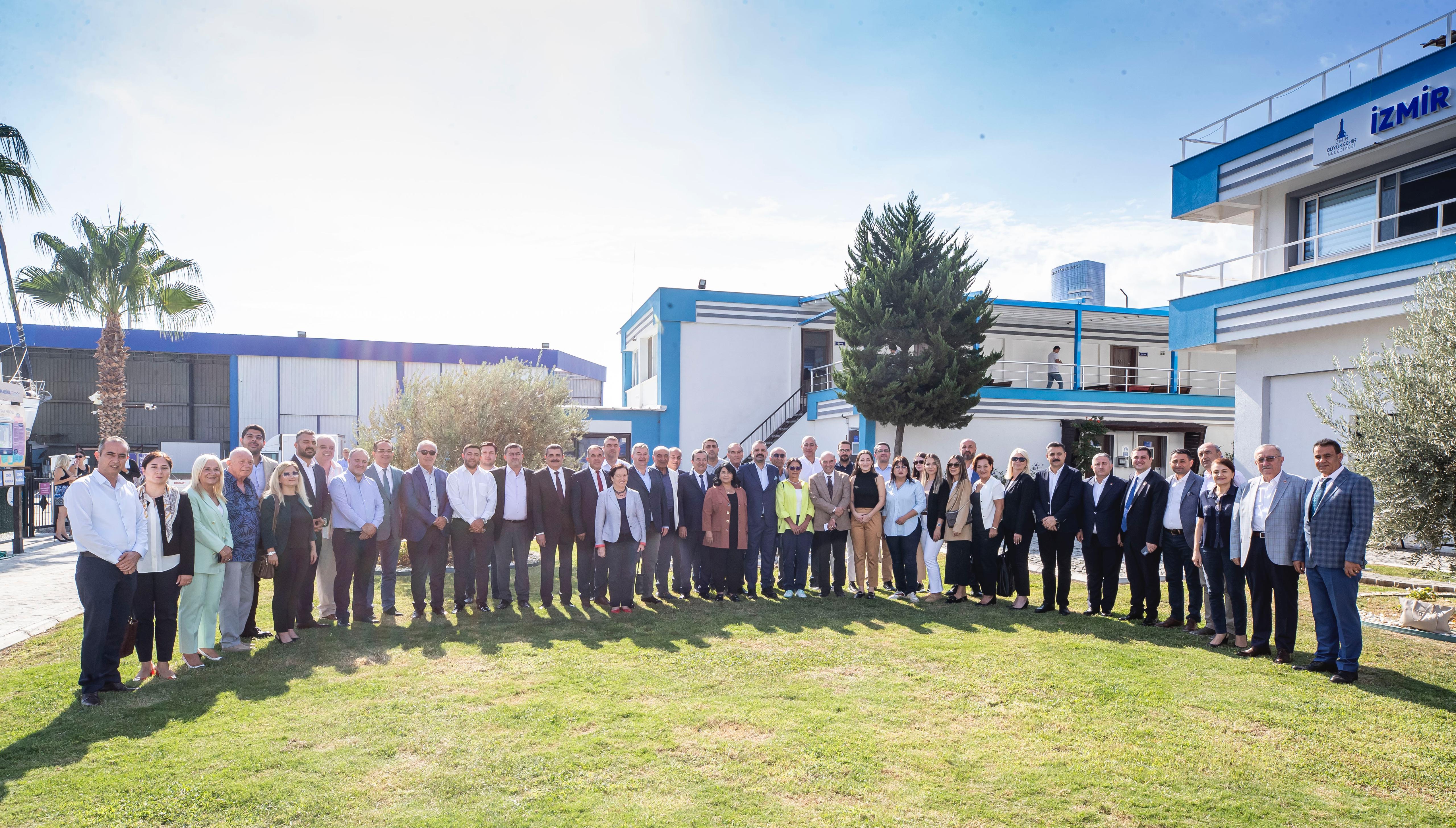 İzmir'de Kurultay Delegeleri "Kılıçdaroğlu" Dedi