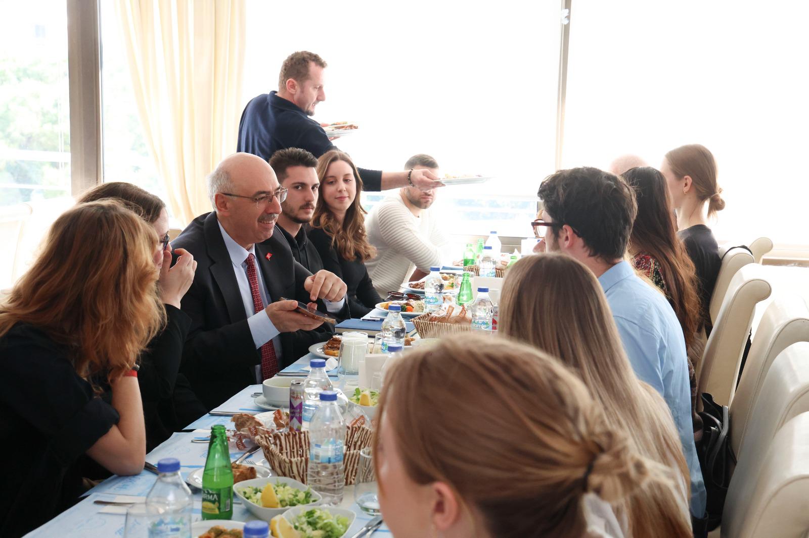 DEÜ’DE Erasmus+ Hareketliliği: Öğrenciler İzmir’e Geldi