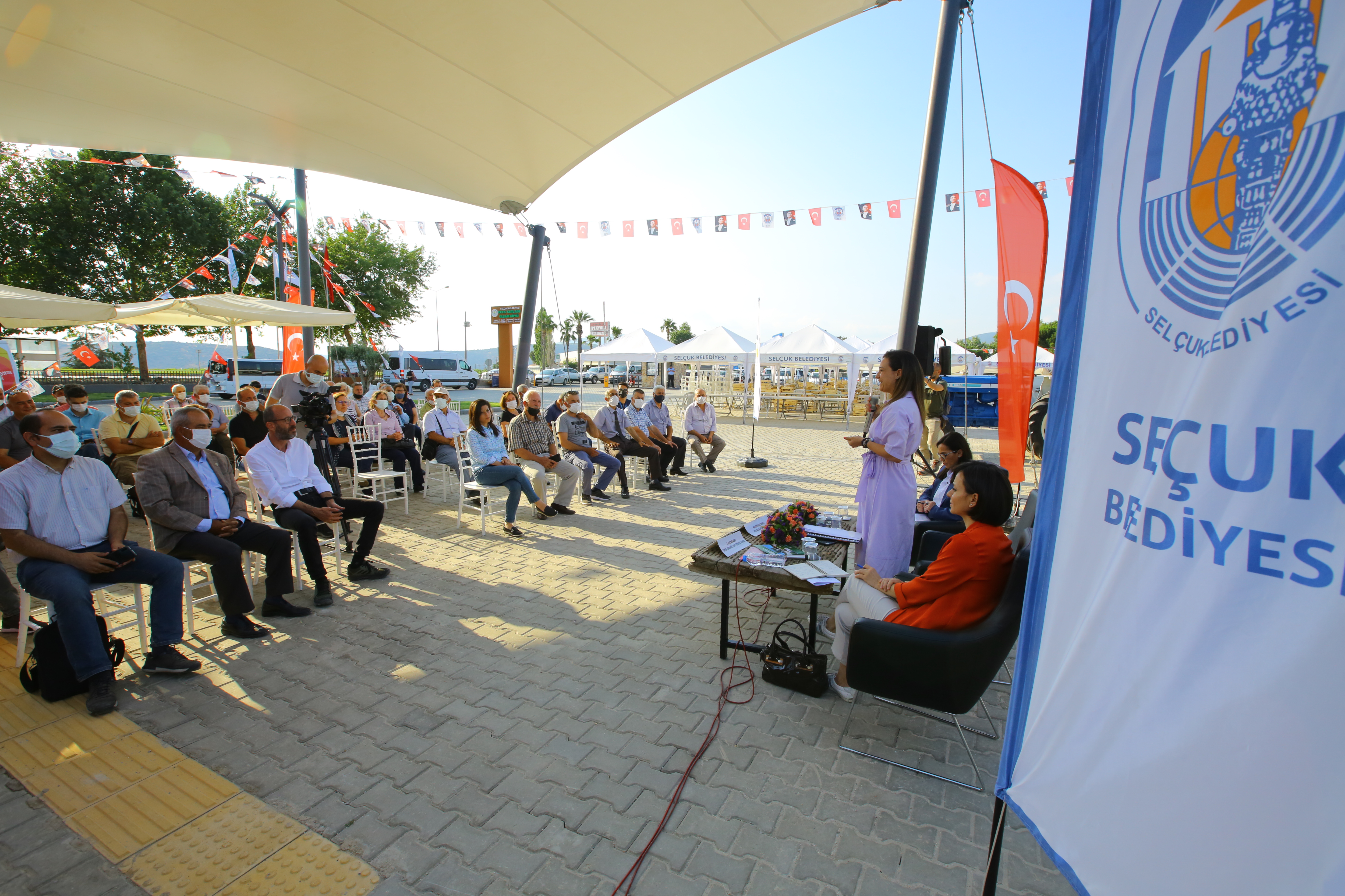 Efes Selçuk’ta Anlamlı Buluşma: KURAKLIK TARIMI NASIL ETKİLEYECEK?