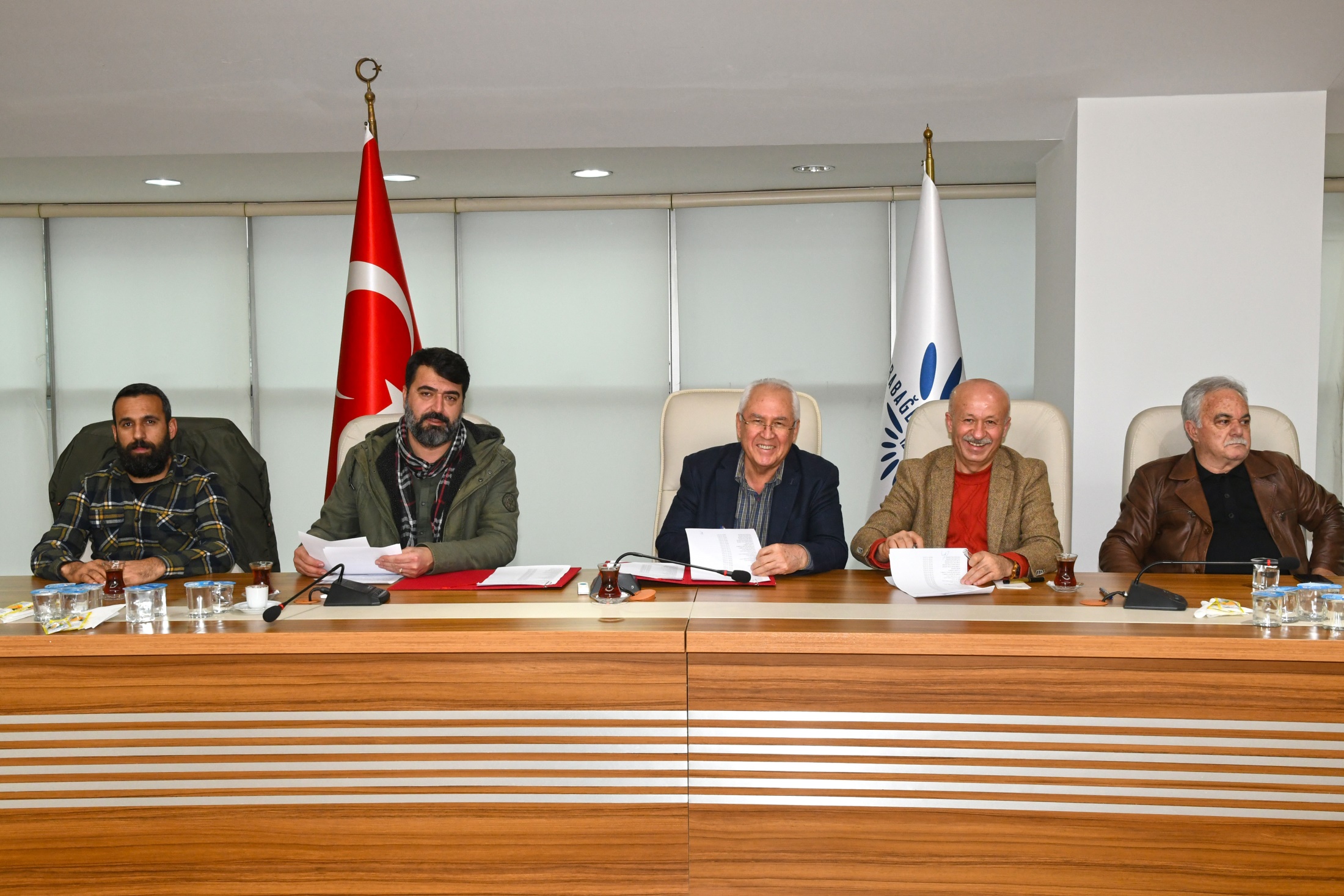 Karabağlar Belediyesi çalışanlarını enflasyona ezdirmedi