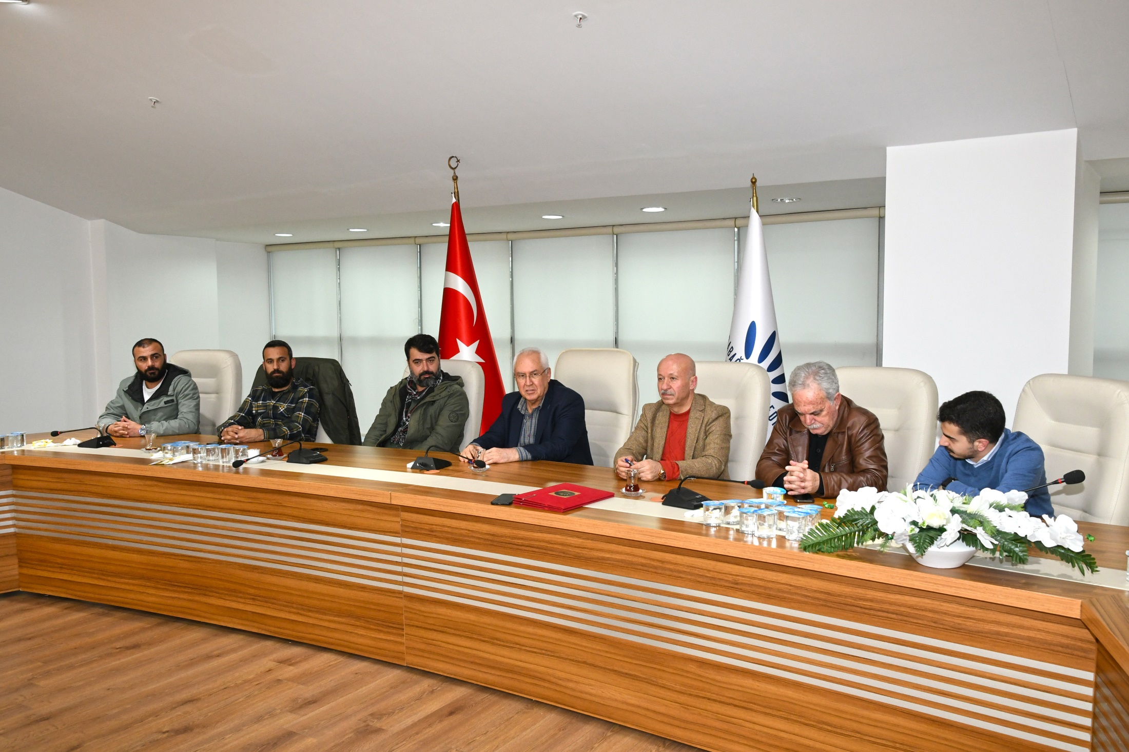 Karabağlar Belediyesi çalışanlarını enflasyona ezdirmedi